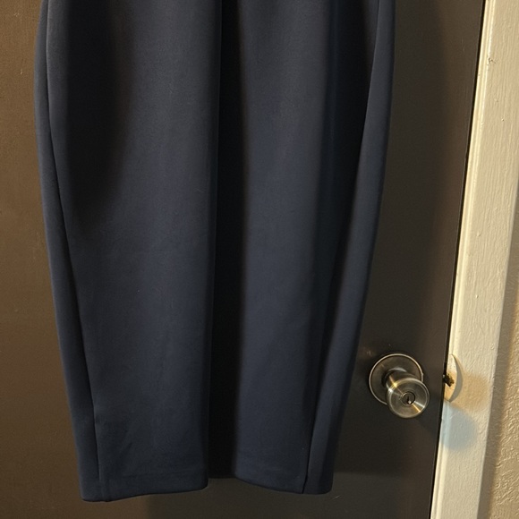 3 for $20 GUESS Women's Solid Sheath Navy Blue Dress Size 4 - Picture 2 of 9